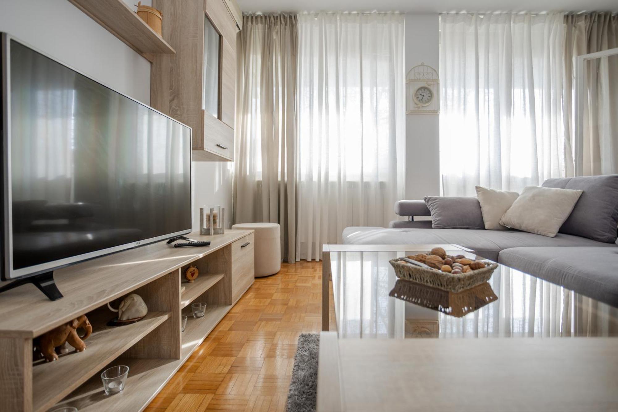 Apartment Sara เบลเกรด ภายนอก รูปภาพ
